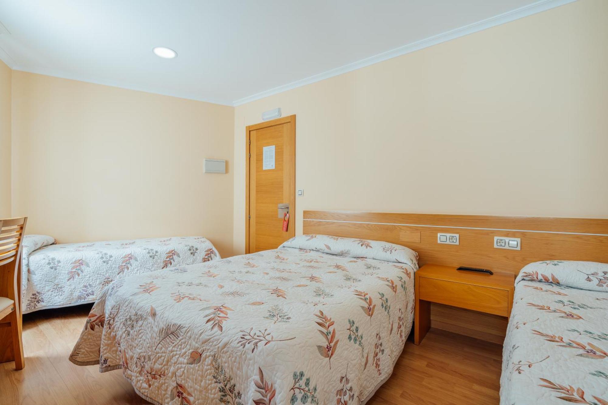 Hotel Restaurante Cazador Перейро Номер фото